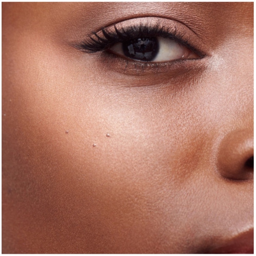 Bobbi Brown Highlighting Powder - Picture 10 of 11